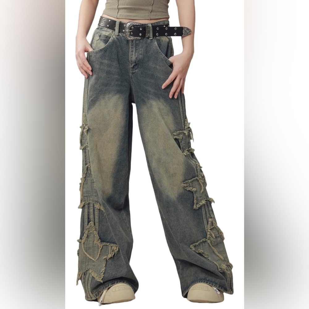 Vintage-Inspired Flare Jeans in Washed Black